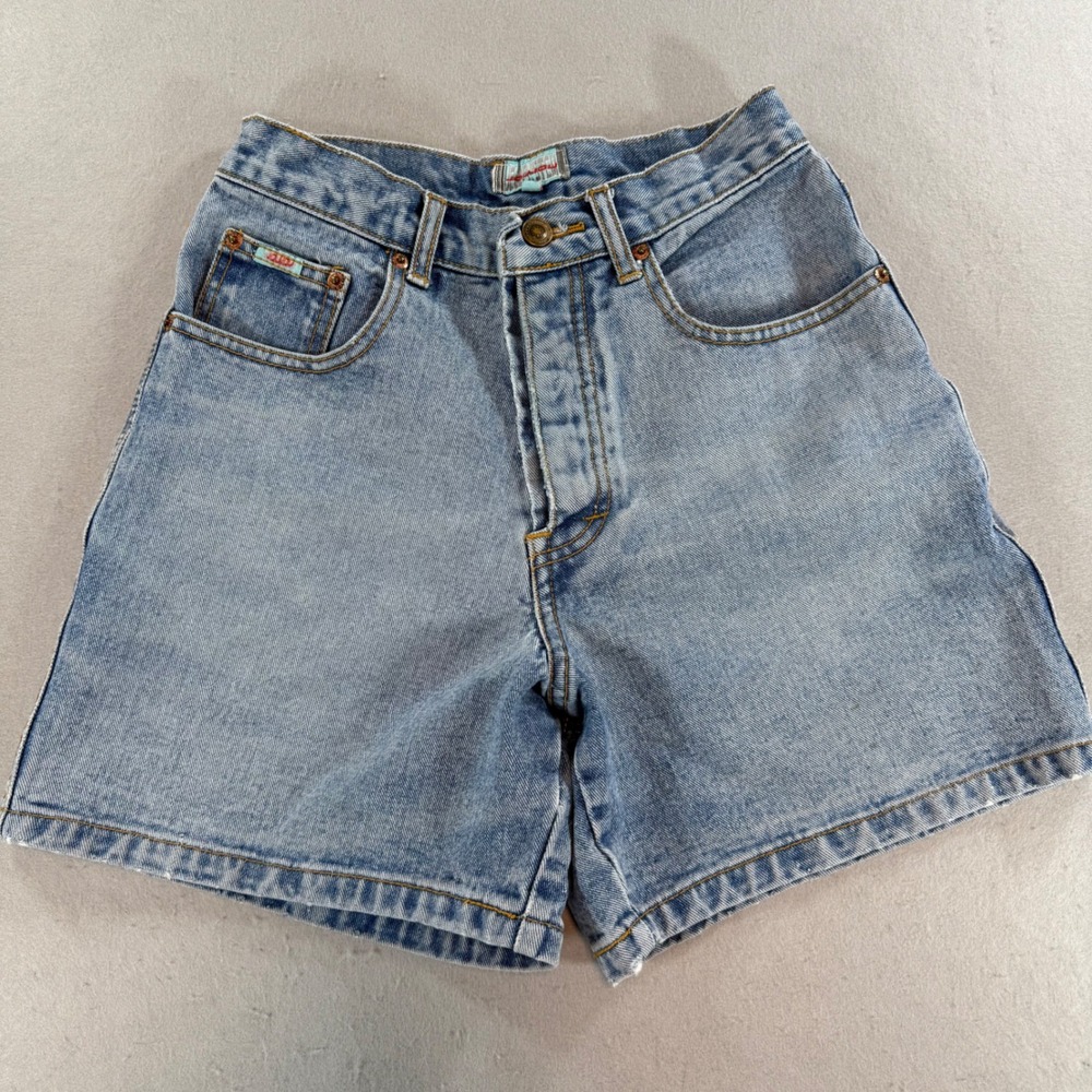 Joujou Vintage Denim Shorts Women's Juniors 7/8 Light Wash High Rise